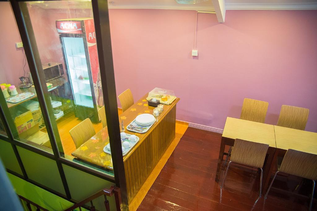 The Sat Yangon Exterior foto