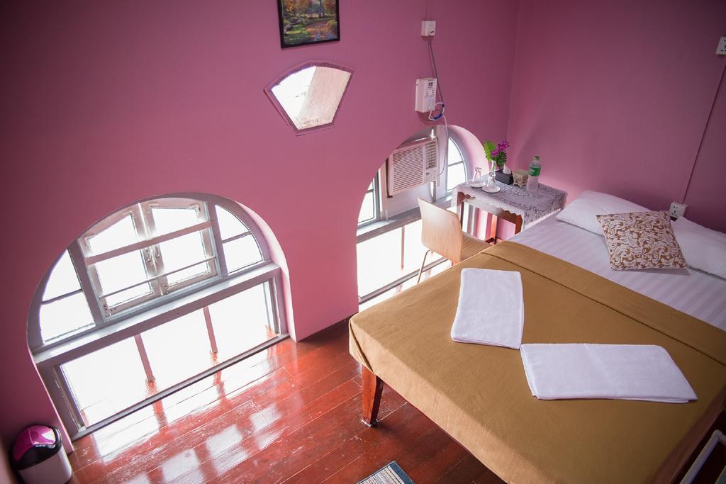 The Sat Yangon Quarto foto