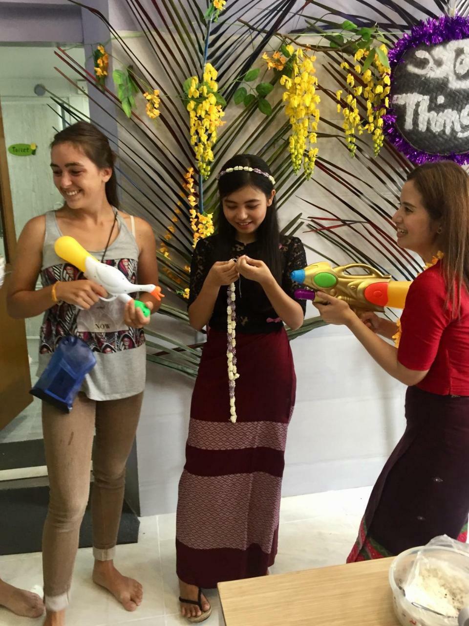 The Sat Yangon Exterior foto