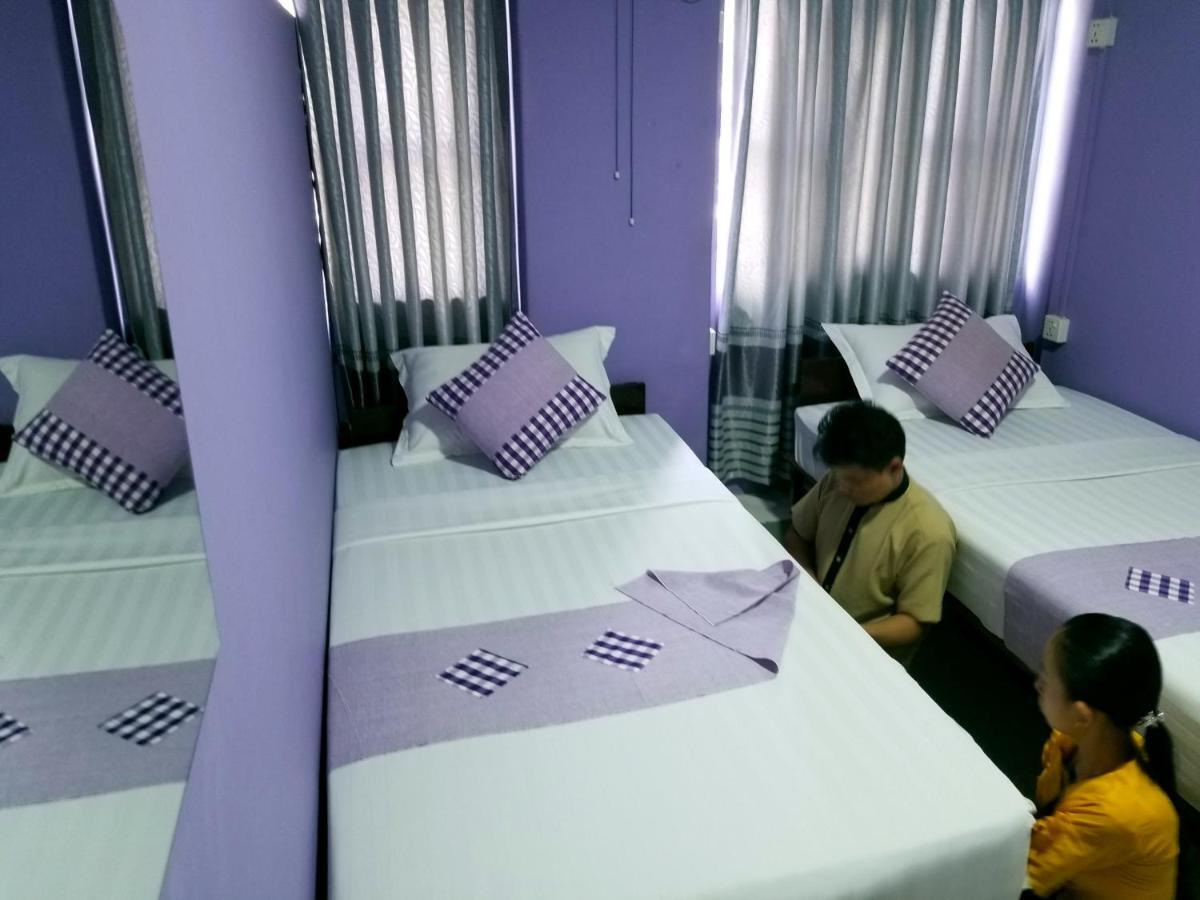 The Sat Yangon Exterior foto