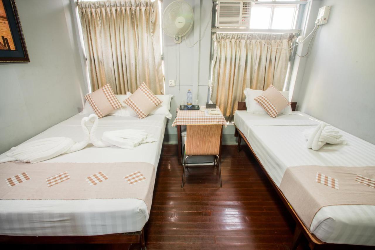 The Sat Yangon Exterior foto